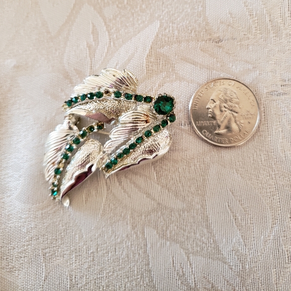 Vintage 3 leaf brooch - Picture 4 of 5